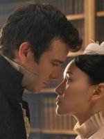 Amante? Elenco de ‘Bridgerton’ opina sobre cena que deu o Amante? Elenco de 'Bridgerton' opina sobre cena que deu o que falar: 'Há o que criticar e admirar'