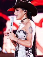 Ana Castela garante lugar no passado da música sertaneja com a sequência do álbum ao vivo 'Herança boiadeira'