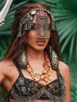 Anitta, Katy Perry e Alanis Morissette devem se apresentar na Copa do Mundo, diz jornal