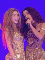 Anitta se declara após dueto com Shakira no Rio: 'Guardarei para sempre na memória'