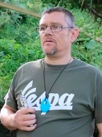 Ativista com Síndrome de Tourette grita insulto racista durante o Ativista com Síndrome de Tourette grita insulto racista durante o BAFTA