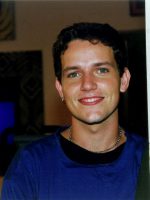 Ator Edward Boggiss morre aos 49 anos; corpo é cremado Ator Edward Boggiss morre aos 49 anos; corpo é cremado no Rio