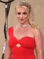 Britney Spears se interna em clínica de reabilitação após ser Britney Spears se interna em clínica de reabilitação após ser presa suspeita de dirigir sob efeito de álcool e drogas