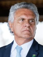 Caiado compara crise entre Flávio e Michelle Bolsonaro a ‘Casos Ronaldo Caiado (PSD) (Foto: Isac Nóbrega/PR)