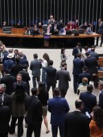 Câmara pauta projeto que amplia crédito à exportação para pequenas empresas