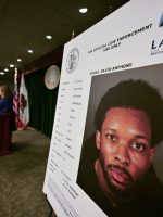 Cantor D4vd é acusado de assassinato por morte de garota de 14 anos nos EUA