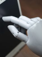 Como detectar se um conteúdo foi criado por IA? Veja o que especialistas indicam