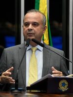 Coordenador da campanha de Flávio, Rogério Marinho vira alvo de ‘fogo amigo’ no PL