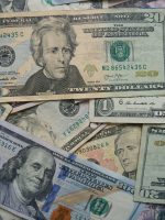 Dólar hoje fecha estável a R$ 5,15 à espera de Dólar hoje fecha estável a R$ 5,15 à espera de desfecho para ultimato de Trump ao Irã