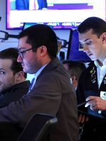 Dow Jones Futuro sobe com balanço da Micron e petróleo de volta aos níveis pré-guerra