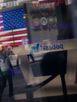 Dow Jones, Nasdaq e S&P500 batem máximas de fechamento à espera de alívio do Fed