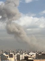 EUA e Israel lançam ataque em larga escala contra o Irã após fracasso de negociações