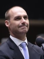 Eduardo Bolsonaro diz ter se reunido com secretário do Tesouro Eduardo Bolsonaro diz ter se reunido com secretário do Tesouro dos Estados Unidos
