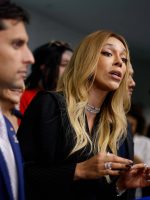 Esquerda acumula derrotas em guerra cultural sobre o que significa ser mulher e misoginia