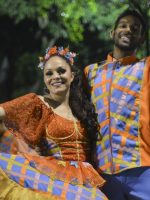 Estilo junino se transforma com a internet e novas modas Estilo junino se transforma com a internet e novas modas