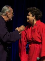 Fabiana Cozza e Gilson Peranzzetta dão outras cores e tons ao cancioneiro de Dorival Caymmi em show requintado