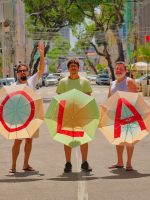 Grupo Mombojó agrega Letrux, Laetitia Sadier, Hervé Salters, Anthony Malka e Domenico Lancellotti no álbum 'Solar'