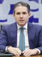 Grupo de Motta tenta acordo com União e PSD para evitar racha por vaga no TCU