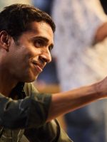 Hábil partideiro na vida real, Mosquito tem o perfil ideal para interpretar Zeca Pagodinho em cinebiografia feita no Rio