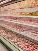 IPCA-15 sobe 0,44% em março, acima do esperado, com alimentos e despesas pessoais 