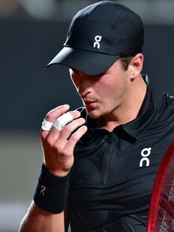 João Fonseca enfrenta o americano Tommy Paul em Indian Wells neste domingo