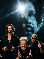 Jota Quest canta Tim Maia em inglês, em feat com Jota Quest canta Tim Maia em inglês, em feat com Mãeana, no álbum em que o grupo grava músicas do compositor