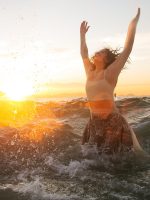 Lienne emerge na travessia marítima do álbum 'Guanabara São Francisco'