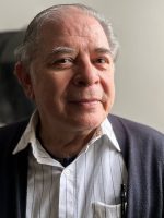 Luciano Figueiredo celebra com explosão de cores seus 60 anos de carreira