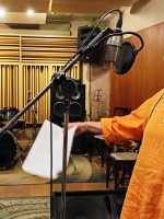 Lucina apronta álbum com canções que versam sobre 'bicho, pedra, gente'