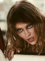 Luísa Sonza anuncia para abril a edição do quarto álbum autoral, 'Brutal paraíso', e apresenta a capa em que aparece nua