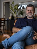 Marcelo Freixo expõe assassinato do irmão em livro e diz que não errou em derrota de 2022