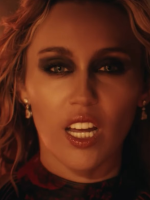 Miley Cyrus, Ed Sheeran e Billy Idol aparecem em pré-lista do Oscar 2026; veja outros artistas