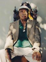 Milton Nascimento faz 83 anos já entronizado na dimensão do Milton Nascimento faz 83 anos já entronizado na dimensão do infinito