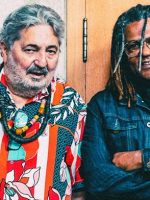 Moacyr Luz e Gabriel Moura se juntam na cadência da brasilidade que rege o álbum colaborativo 'Moa + Moura'