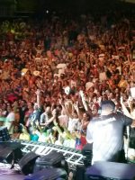 No dia do Rock, cantores celebram arte de emocionar multidões pela voz