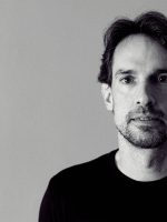 Obsessão por xadrez, excentricidade e fervor religioso marcaram vida de Mequinho, diz biógrafo