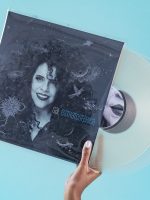 Os 80 anos de Gal Costa motivam três edições digitais e (outro) LP do álbum ‘Estratosférica’, com efeitos na capa