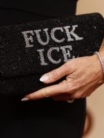 Oscar 2026: artistas usam broches e acessórios com mensagens contra Oscar 2026: artistas usam broches e acessórios com mensagens contra guerra e política anti-imigração