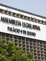 Penduricalho da Alesp afetado por ato de Dino custa R$ Penduricalho da Alesp afetado por ato de Dino custa R$ 47 milhões/ano