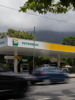 Petrobras vai reduzir preço do diesel nesta segunda-feira; veja valores