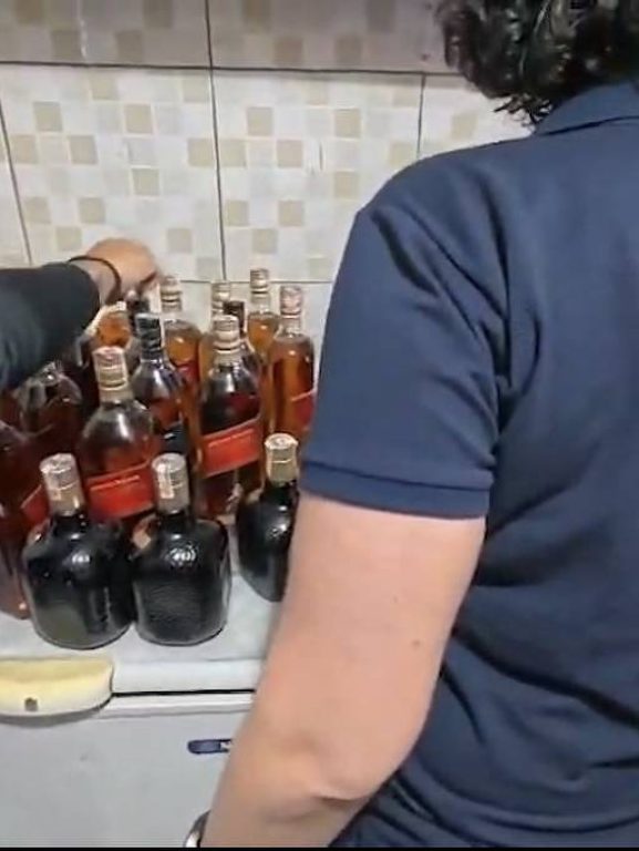 Polícia de SP anuncia testagem de metanol em bebidas - 09/10/2025 - Painel