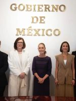 Presidente do México e CEO da Petrobras discutem aliança entre estatais