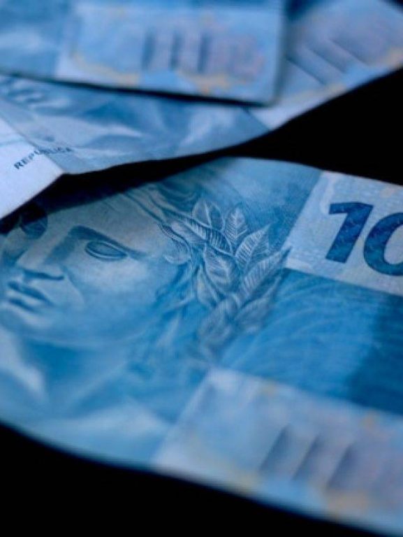 Receita paga cashback do Imposto de Renda amanhã (15); veja Receita paga cashback do Imposto de Renda amanhã (15); veja se você vai receber