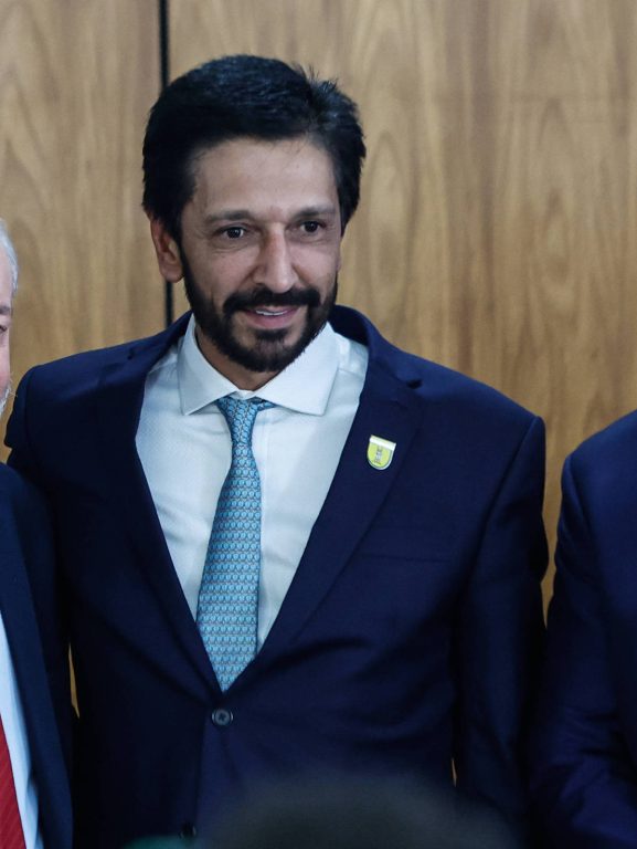 Ricardo Nunes diz que MDB não deverá apoiar Lula em Ricardo Nunes diz que MDB não deverá apoiar Lula em 2026 - 27/10/2025 - Painel