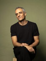 Rodrigo Maranhão repõe bloco autoral na rua com 'O amor e o tempo', álbum de samba com Mart'nália e Chico Chico