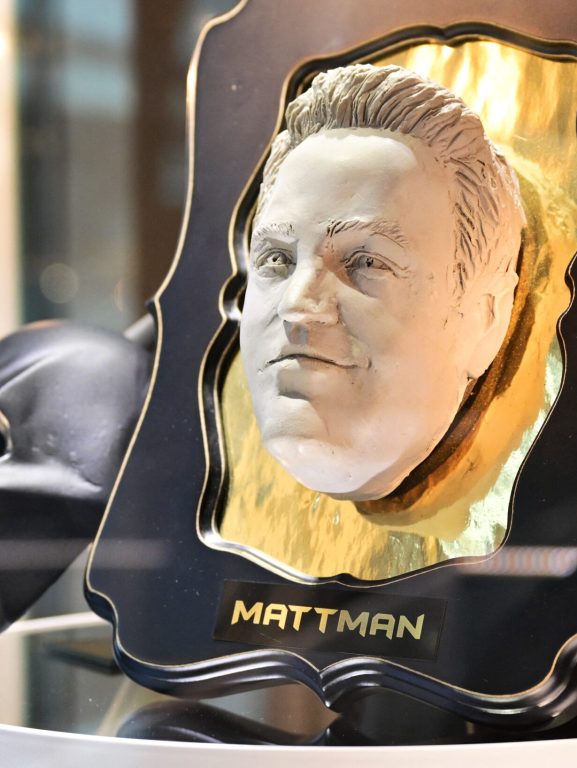 Roteiros de ‘Friends’, cartas de Jennifer Aniston e ‘relógio do Roteiros de 'Friends', cartas de Jennifer Aniston e 'relógio do Batman': leilão beneficente reúne acervo do ator Matthew Perry