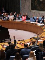 Rússia e China vetam resolução da ONU para reabrir Estreito de Ormuz