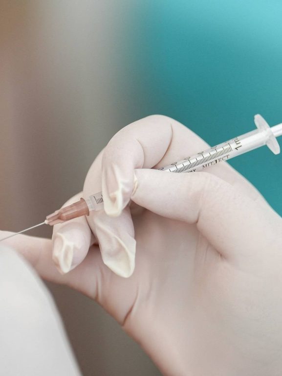SUS começa oferta de nova vacina pneumocócica; saiba quem pode SUS começa oferta de nova vacina pneumocócica; saiba quem pode receber