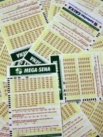 Sem ganhadores, Mega-Sena acumula e prêmio vai a R$ 300 milhões