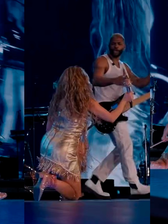 Shakira cai durante show e brinca: ‘Não se preocupe que sou de borracha’